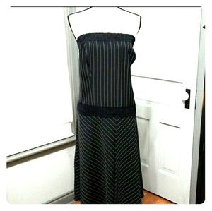 Torrid sz 24 Strapless pinstripe laceup Stunner!